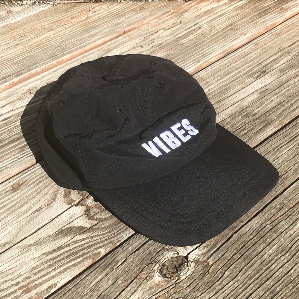 VS Pink "Vibes" Hat ⋆ Never Worn ⋆ OS